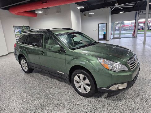 Used 2012 Subaru Outback 3.6R Premium AWD/4WD image 7