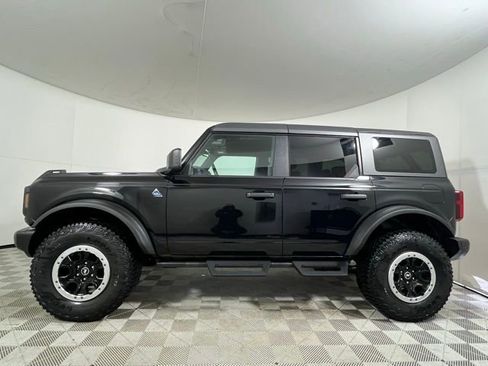 Used 2023 Ford Bronco Black Diamond w/ Sasquatch Package image 4