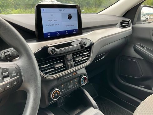 Certified 2022 Ford Escape SE AWD/4WD image 10