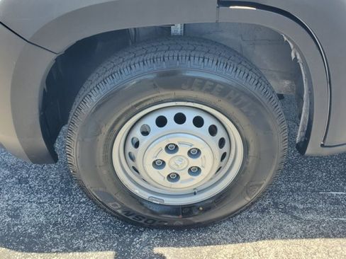 Used 2025 RAM ProMaster 3500 w/ Convenience Group FWD image 4