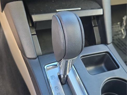 Used 2019 Subaru Legacy 2.5i Premium image 16