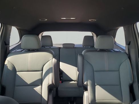 New 2026 GMC Acadia AT4 w/ Luxury Package AWD/4WD image 47