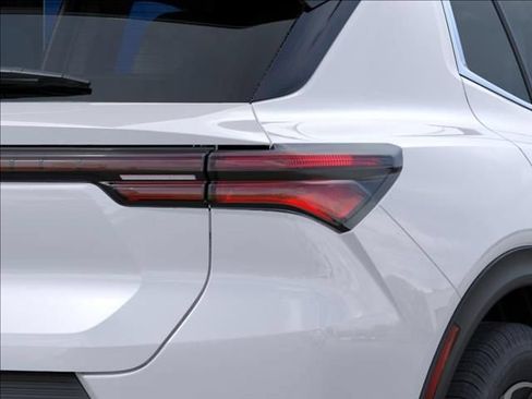 New 2026 Chevrolet Equinox EV LT FWD image 11