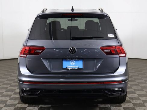 Used 2024 Volkswagen Tiguan SE R-Line FWD image 13