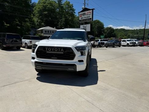 Used 2026 Toyota Sequoia TRD Pro AWD/4WD image 11
