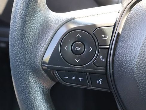 Used 2025 Toyota Corolla LE FWD image 21