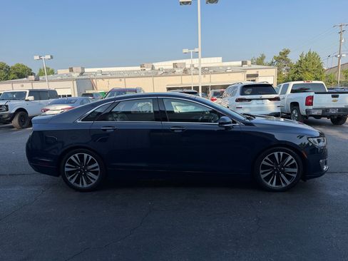 Used 2018 Lincoln MKZ Reserve w/ Climate Package FWD image 8