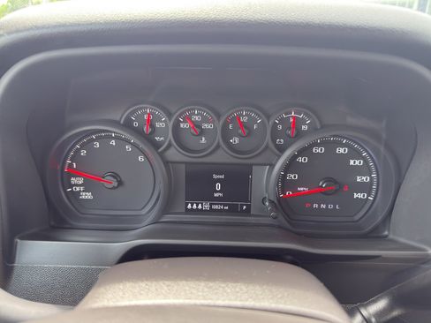 Used 2025 Chevrolet Silverado 1500 Custom Trail Boss AWD/4WD image 19