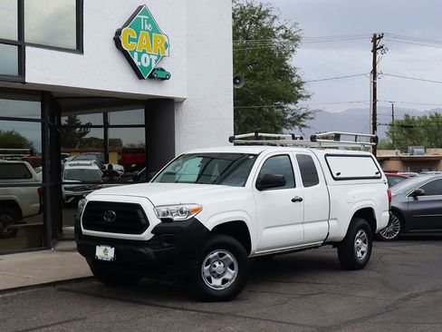 Used 2021 Toyota Tacoma SR image 2