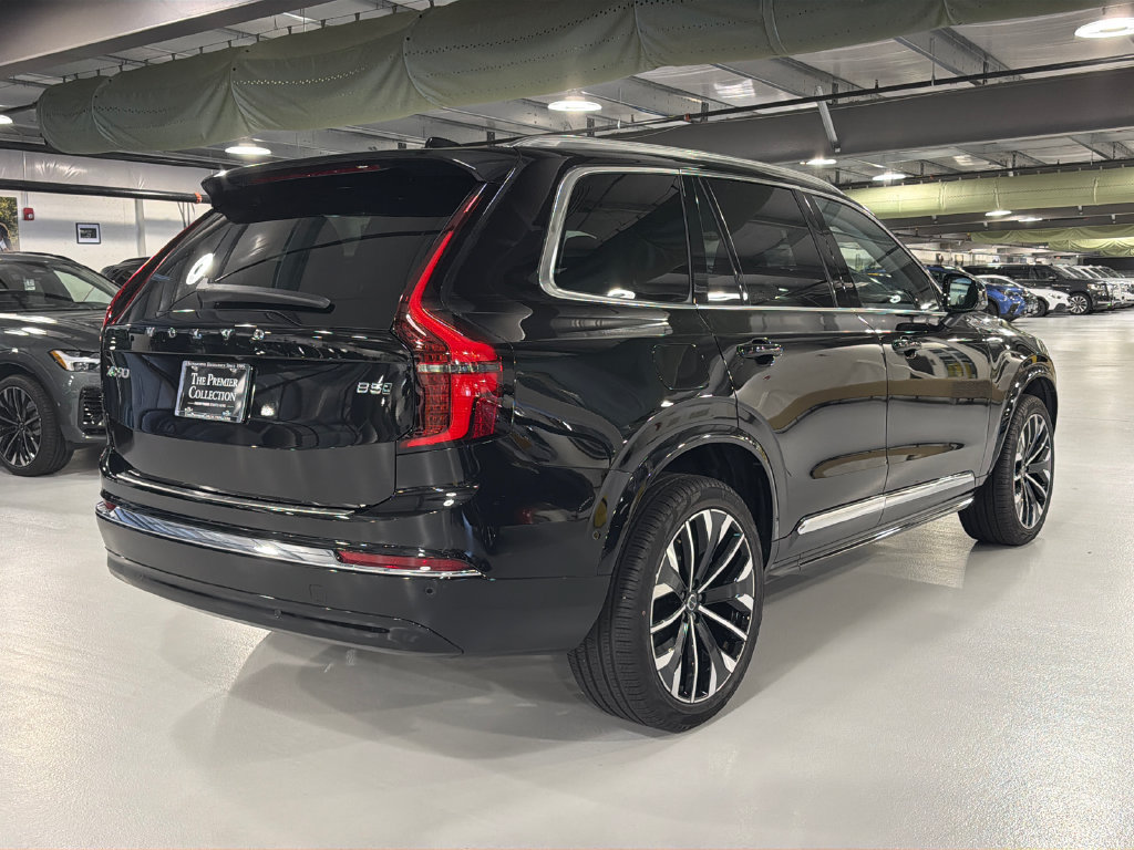 Used 2026 Volvo XC90 B5 Plus w/ Protection Package Premier AWD/4WD image 4