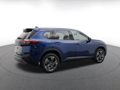 Used 2025 Nissan Rogue SV AWD/4WD image 8