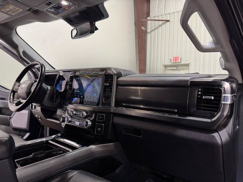 Used 2023 Ford F350 Lariat w/ Lariat Ultimate Package AWD/4WD image 11