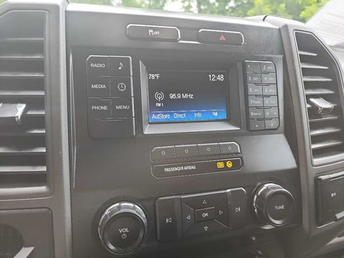 Used 2019 Ford F250 XL w/ Power Equipment Group RWD image 25