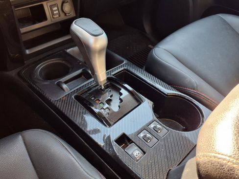 Used 2019 Toyota 4Runner TRD Off-Road Premium AWD/4WD image 14