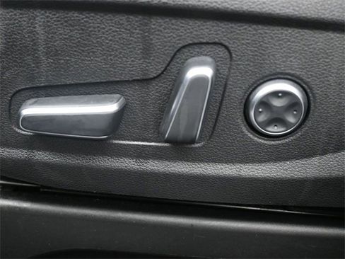 Used 2024 Hyundai Palisade SEL w/ Premium Package image 33