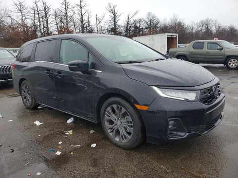 Used 2025 Honda Odyssey Touring image 4