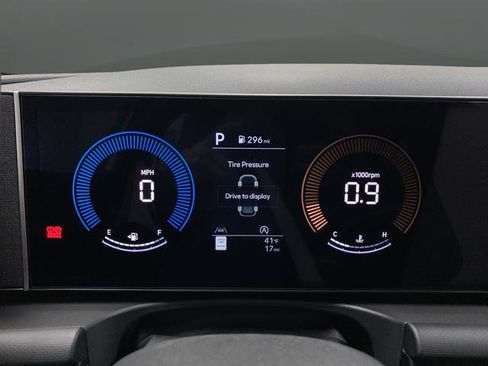 New 2026 Hyundai Tucson SE image 14