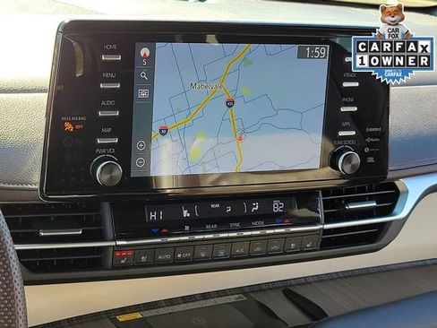 Used 2022 Toyota Sienna Platinum image 27