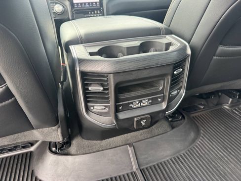Used 2024 RAM 1500 Laramie AWD/4WD image 20