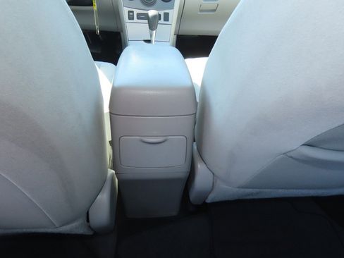 Used 2013 Toyota Corolla LE FWD image 20