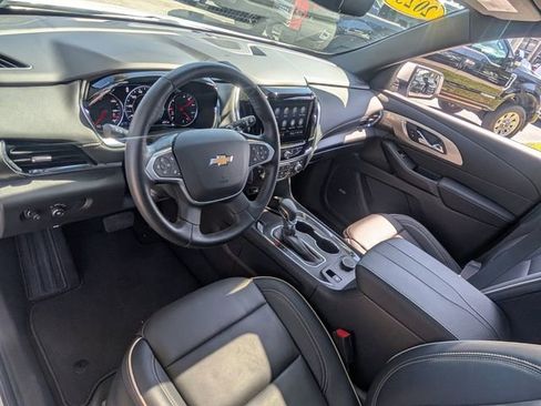Certified 2023 Chevrolet Traverse Premier FWD image 10