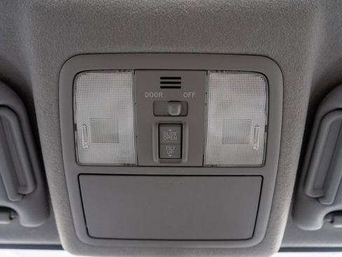 Used 2011 Toyota RAV4 Limited image 16