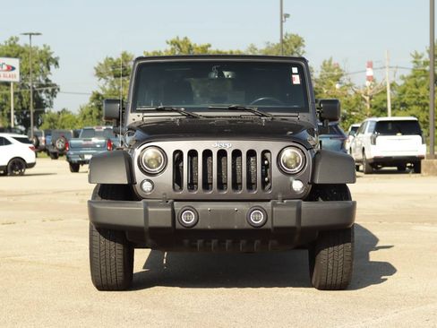 Used 2017 Jeep Wrangler Unlimited Sport w/ Quick Order Package 24S AWD/4WD image 2