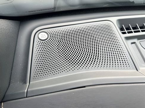 Used 2025 Ford Bronco Badlands image 29