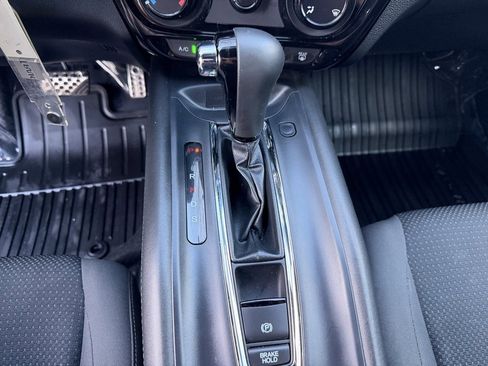 Used 2022 Honda HR-V Sport image 26