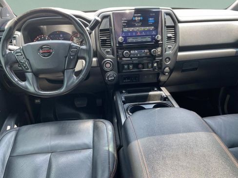 Used 2021 Nissan Titan PRO-4X w/ Pro-4x Convenience Package AWD/4WD image 9
