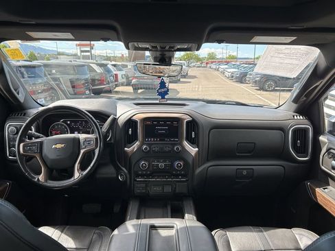 Used 2020 Chevrolet Silverado 1500 High Country w/ Technology Package AWD/4WD image 13