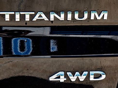 Used 2021 Ford EcoSport Titanium w/ Interior Protection Package AWD/4WD image 19