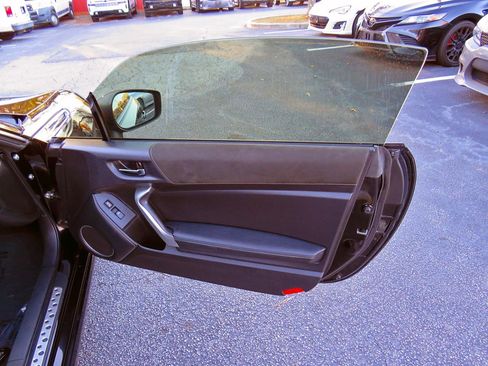 Used 2020 Toyota 86 RWD image 19