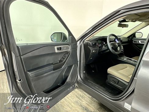 Used 2022 Ford Explorer Base image 22