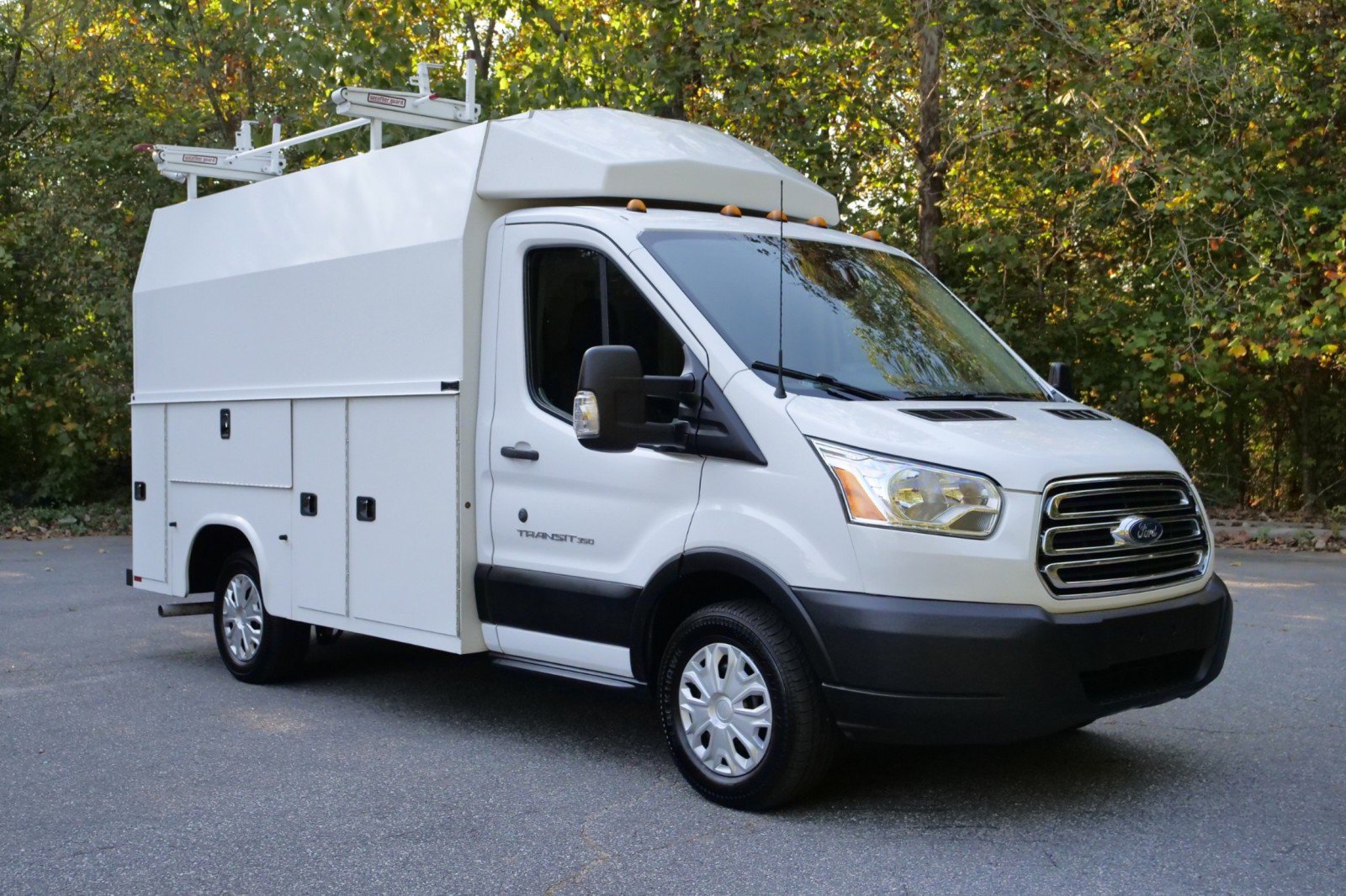 Used 2019 Ford Transit 350 138 w/ Interior Upgrade Package RWD image 4