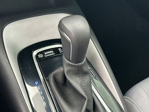 Used 2024 Toyota Corolla SE image 32