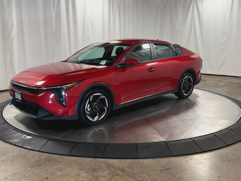 Certified 2025 Kia K4 EX image 6