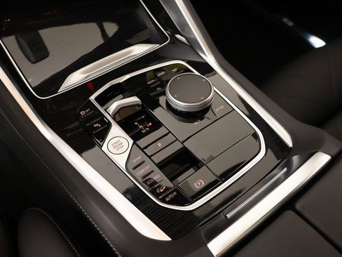 New 2026 BMW X6 xDrive40i w/ Climate Comfort Package image 8