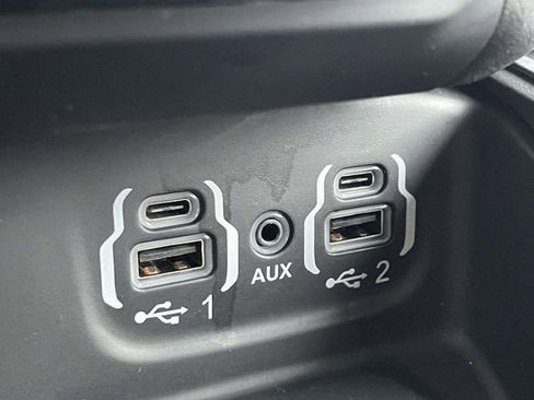 Used 2021 RAM 1500 Big Horn image 29