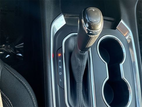 Used 2019 Chevrolet Traverse LT image 21