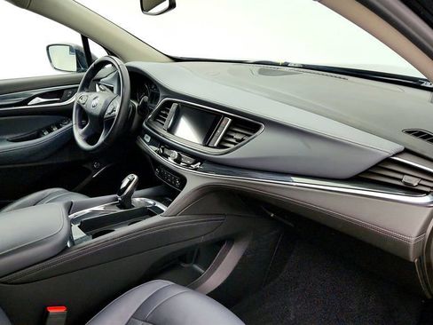 Used 2021 Buick Enclave Essence w/ Sport Touring Edition image 26