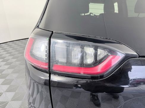 Used 2023 Jeep Cherokee Altitude Lux image 26