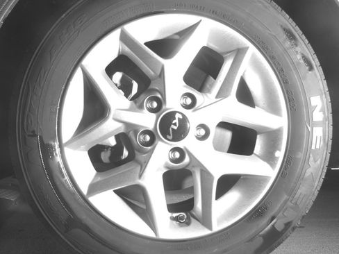 Used 2025 Kia Soul LX w/ LX Technology Package image 12