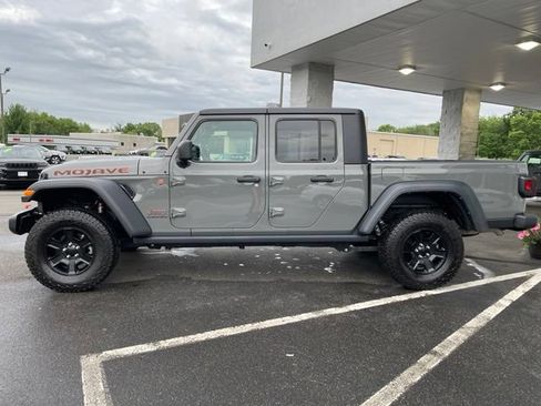 Used 2023 Jeep Gladiator Mojave w/ Cold Weather Group AWD/4WD image 8
