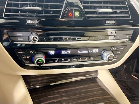 Used 2020 BMW 530i xDrive image 16