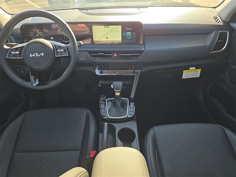 New 2026 Kia Seltos EX image 14