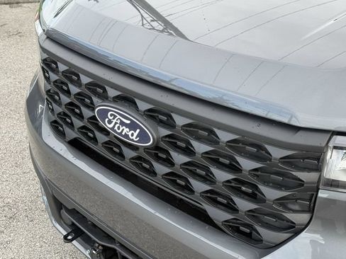 Used 2025 Ford Maverick XLT w/ XLT Luxury Package FWD image 7