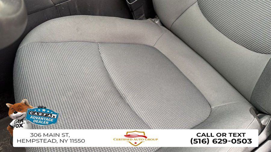 Used 2020 Toyota RAV4 LE AWD/4WD image 11
