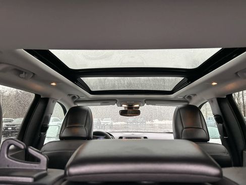 Used 2022 Jeep Cherokee Latitude Lux w/ Sun & Sound Group image 48