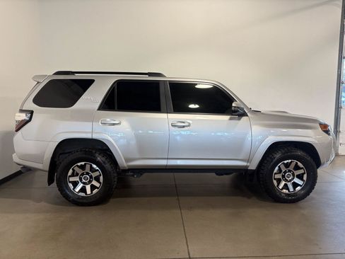 Used 2023 Toyota 4Runner TRD Off-Road Premium AWD/4WD image 2